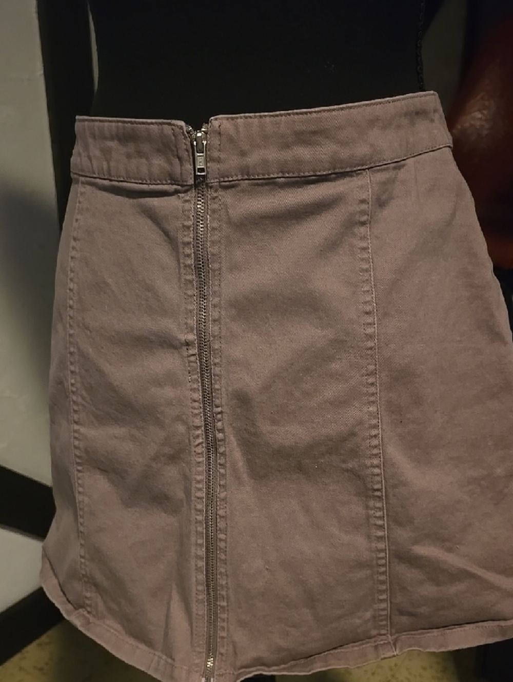 Mini Skirt - Picture 4 of 4